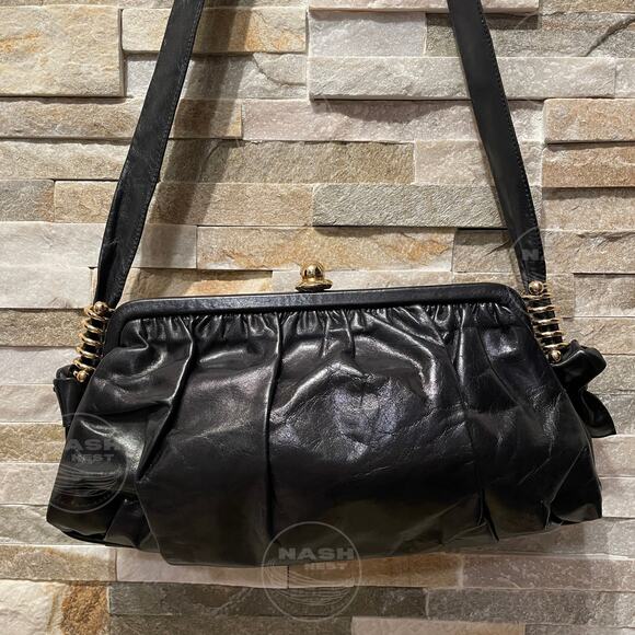Due Fratelli Handbags - Vintage Due Fratelli Black Leather Shoulder Bag | Gold Kiss-Lock Leopard Clutch